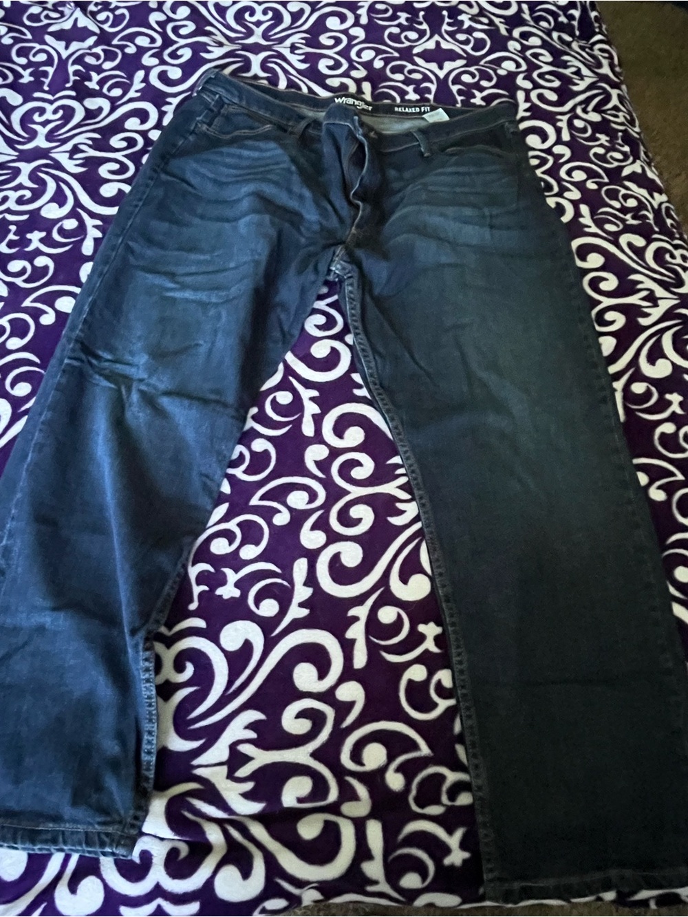 Wrangler Relaxed Fit Men’s Dark Blue Jeans